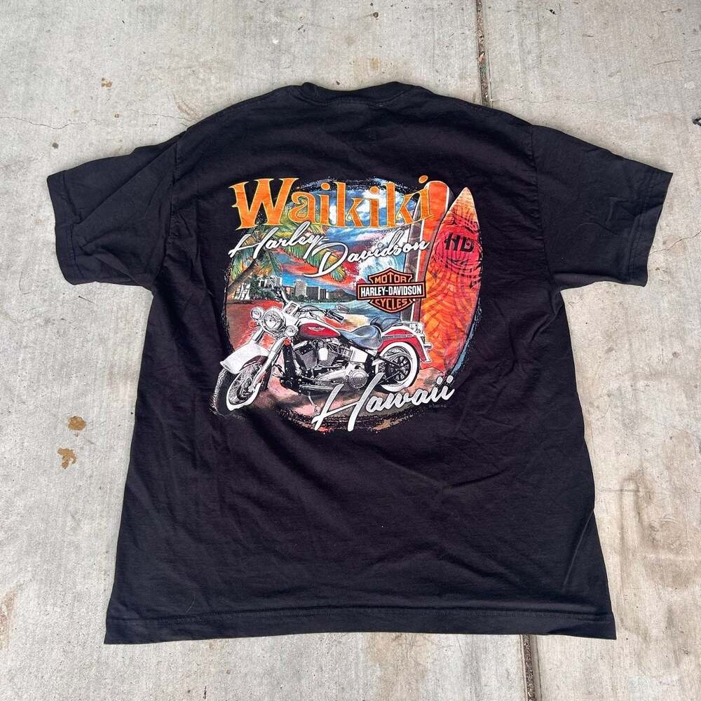 Harley-Davidson Waikiki Hawaii Coastline Graphic T-Shirt - Men's Large